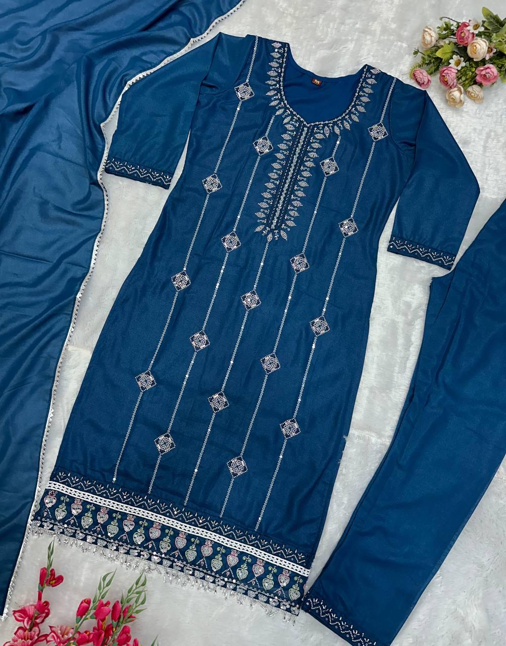 Elegant Star Georgette Embroidered Suit Set