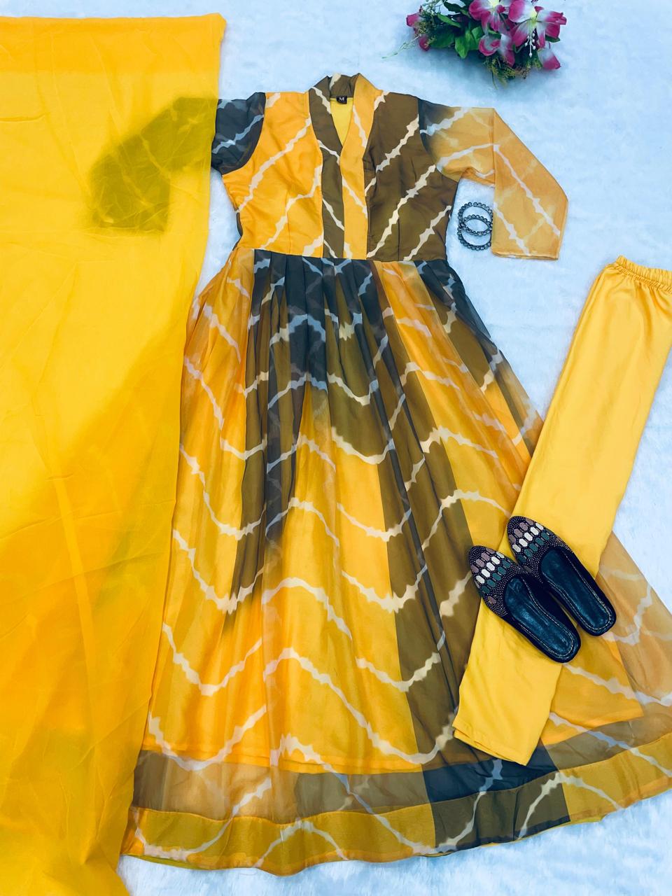 Luxe Tebby Silk Laheriya Print Gown Set