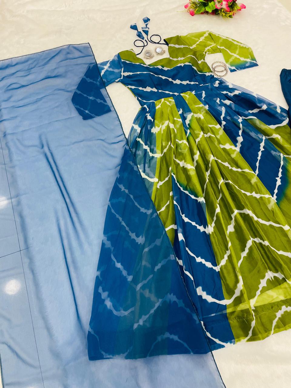 Luxe Tebby Silk Laheriya Print Gown Set